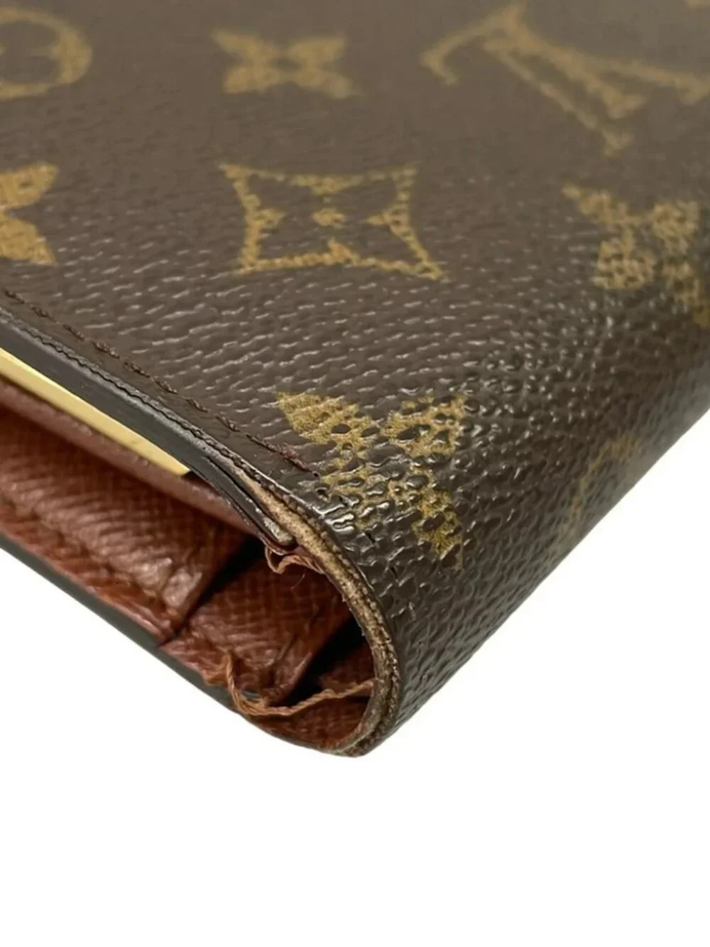 Louis Vuitton accessories	box dust